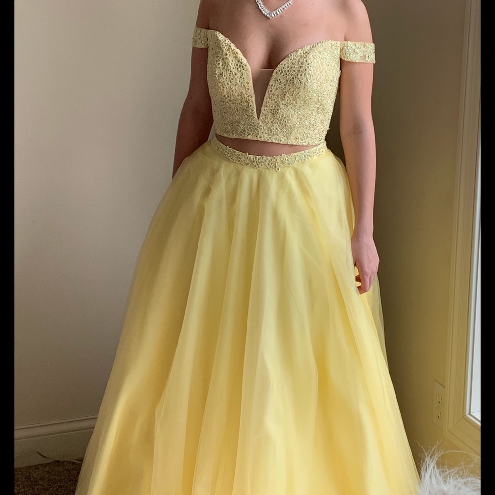 Yellow prom dress/ gown